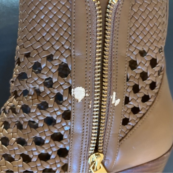 MICHAEL MICHAEL KORS Augustine Woven Ankle Boot Size 8.5 MSRP: $250.00 - Picture 3 of 8